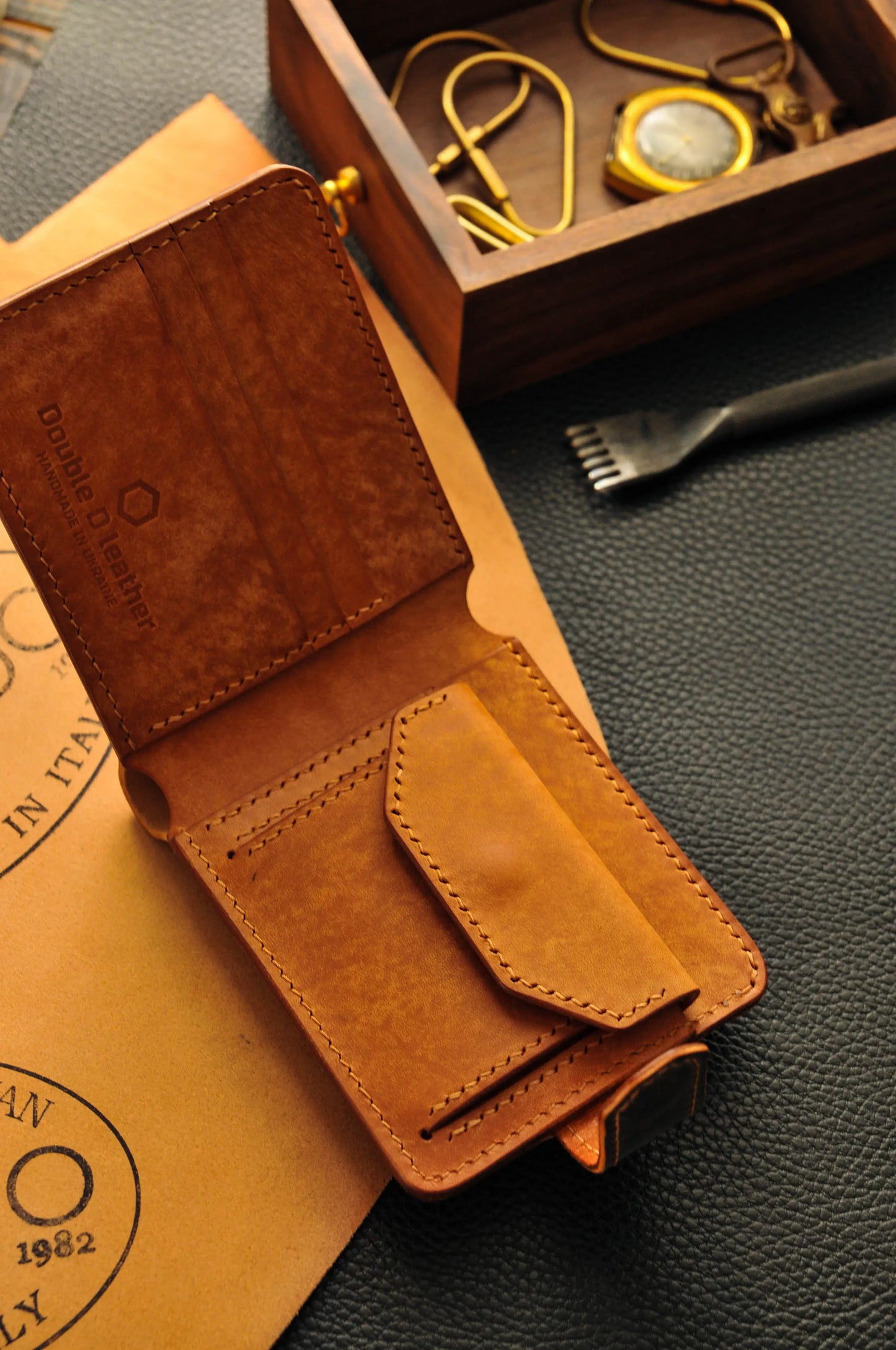 Shell Cordovan leather wallet