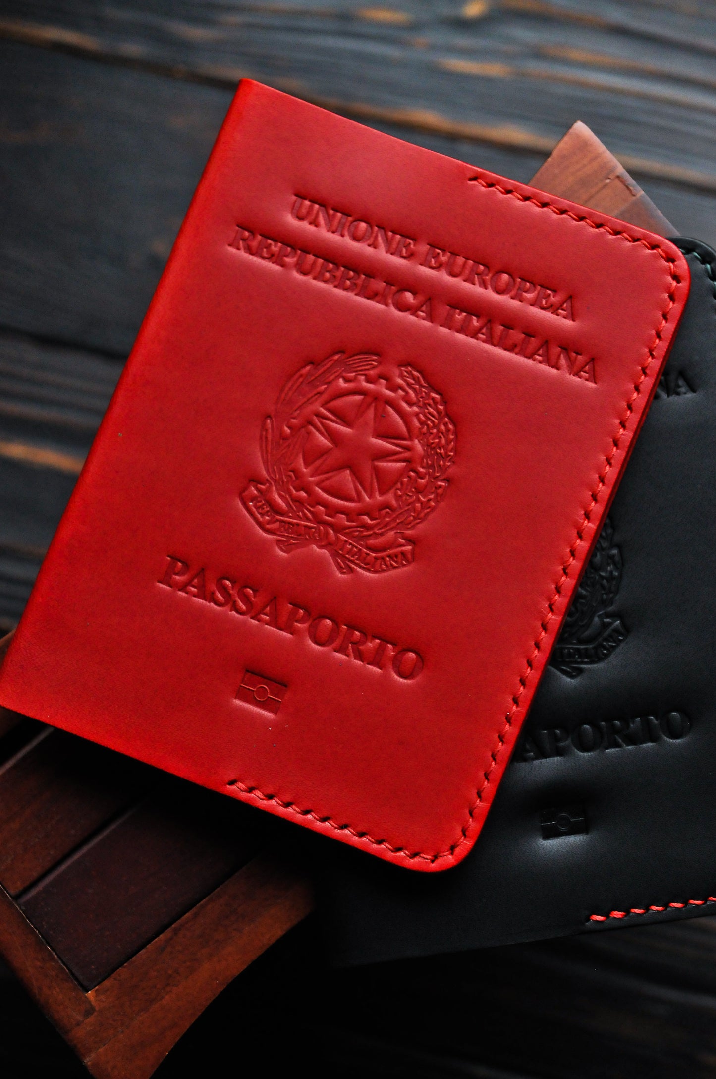 Passport cover for Italy passport