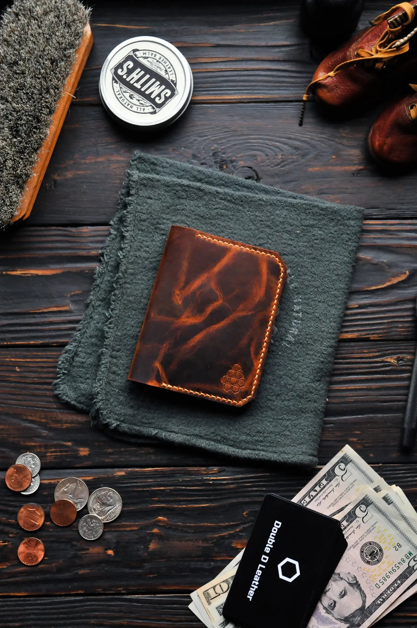 Minimalist leather wallet