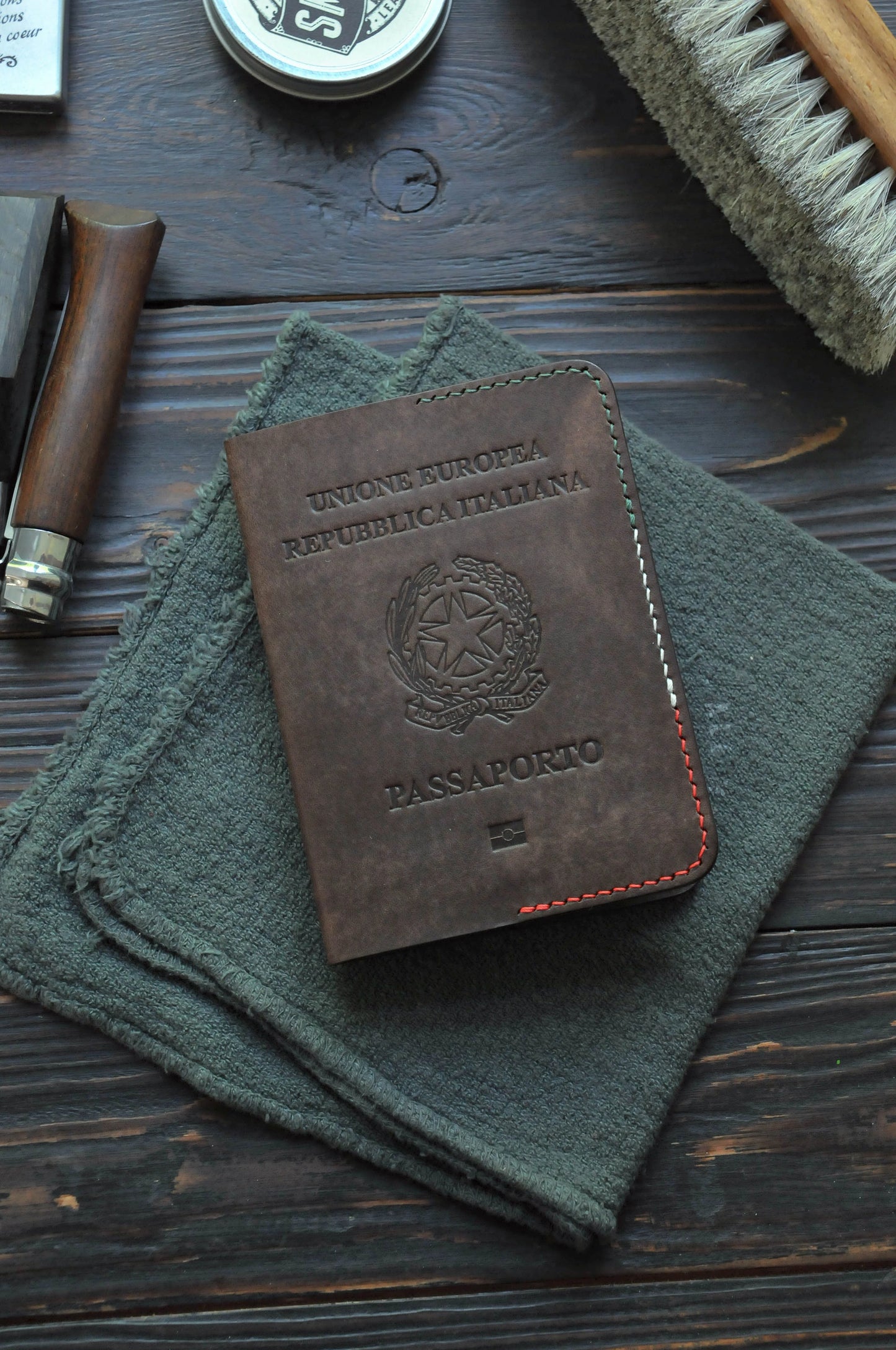 Passport cover for Italian passport