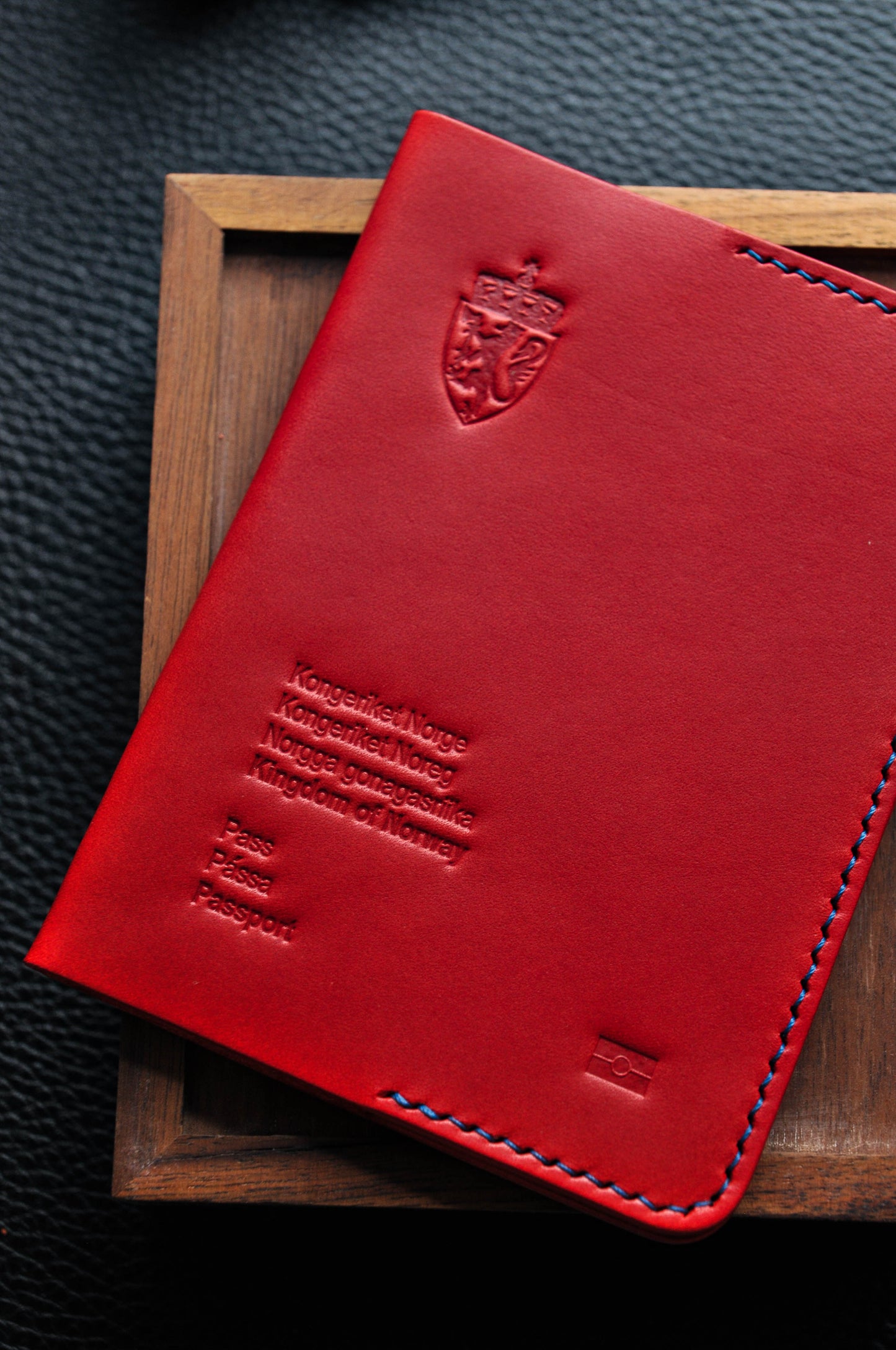 Passport cover for Norway passport