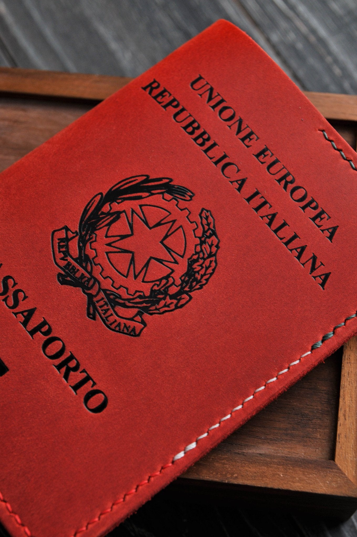 Passport cover for Italian passport